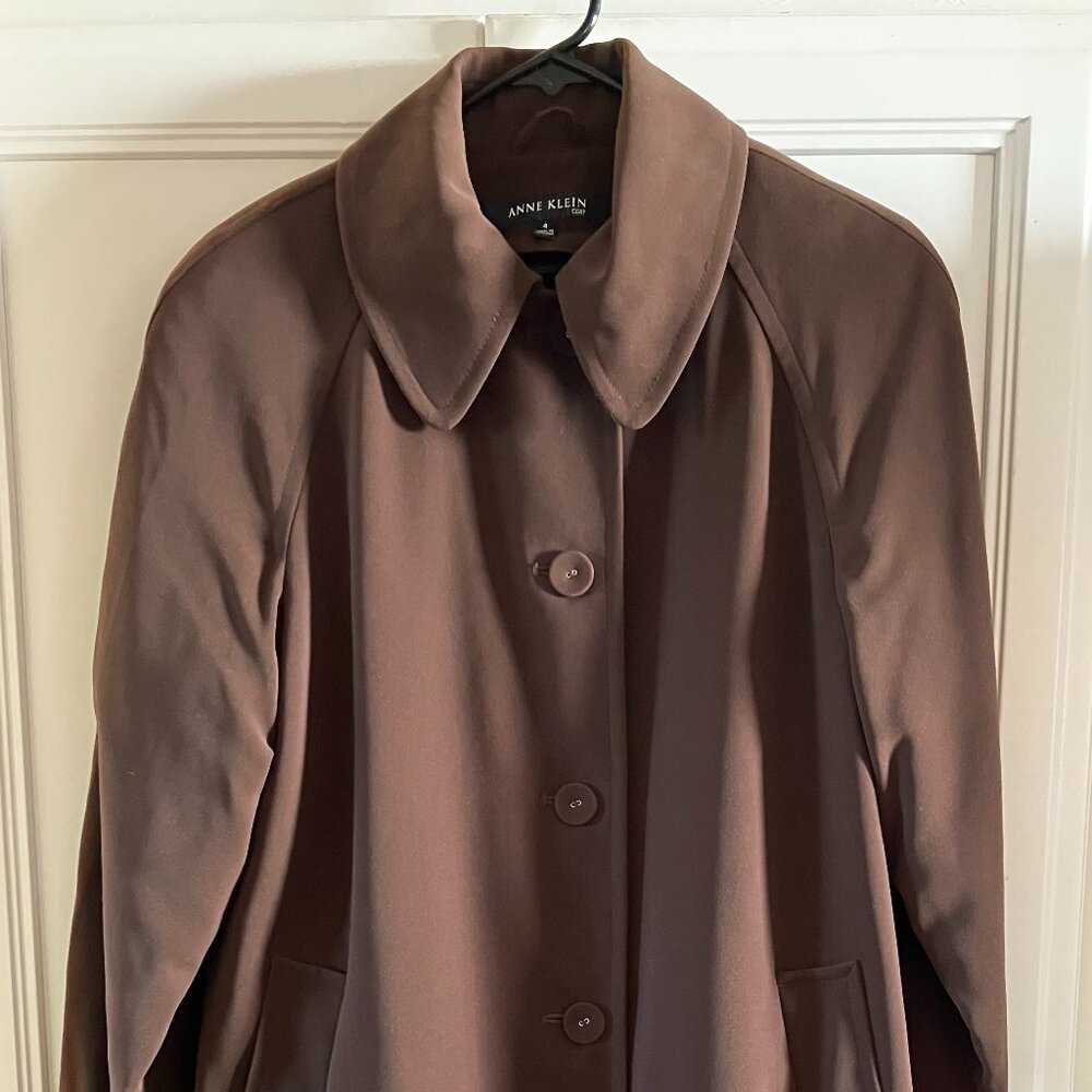 Anne Klein Chocolate Coat with Removable Lining Size 4